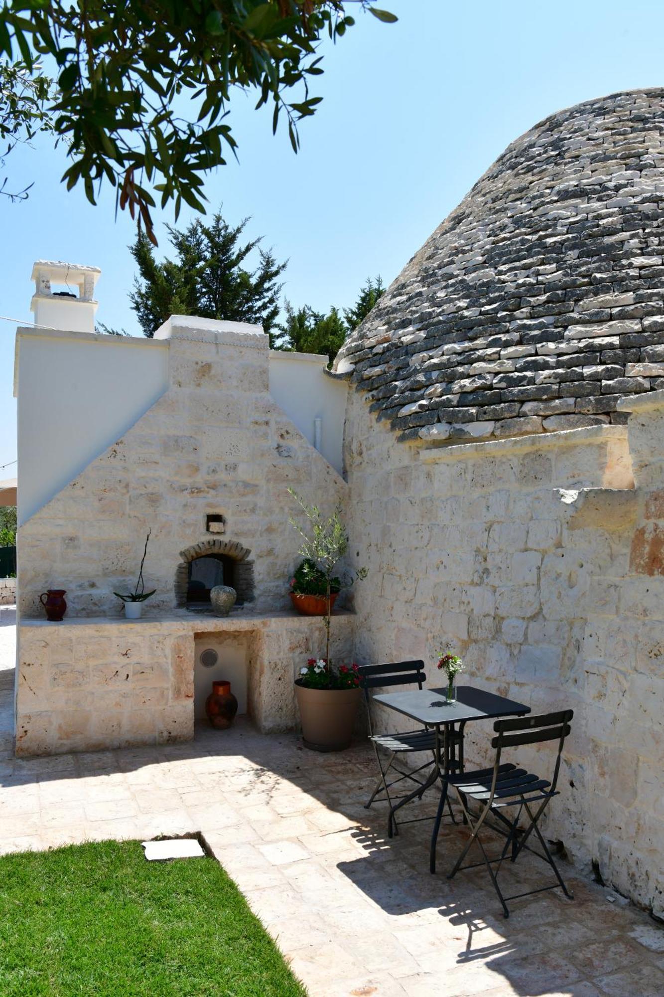 Lamarossa Trulli & Suites Antonelli Eksteriør billede